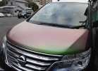 自動車のボンネットをラッピング2