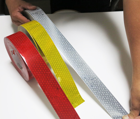 オラライト JV104E Plusは3色展開